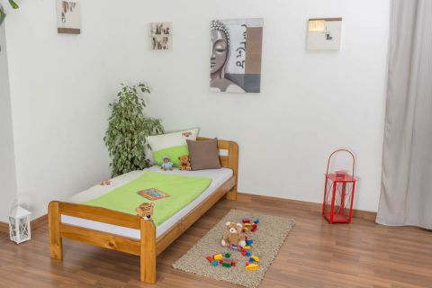 Kinderbett / Jugendbett Kiefer Vollholz massiv Eichefarben A6, inkl. Lattenrost - Abmessung 90 x 200 cm
