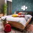 Modernes Schlafzimmer Komplett - Set B Crina, 6-teilig, ein Kleiderschrank, ein Doppelbett, zwei Nachtkommoden, eine Kommode und ein Spiegel, ABS-Kantenschutz