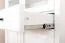 Weiß/Graue Vitrine 1 Meter breit Lagopus 109, Kiefer Vollholz, 200 x 100 x 42 cm, 2 Schubladen, 2 Holztüren, 4 Einlegeböden, 2 Glastüren 