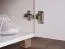 Vitrine Cuenca 02, Farbe: Eiche / Weiß - Abmessungen: 132 x 95 x 39 cm (H x B x T)