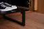 Schrank Slatina 47, Farbe: Eiche / Schwarz, teilmassiv - Abmessungen: 203 x 56 x 63 cm (H x B x T)