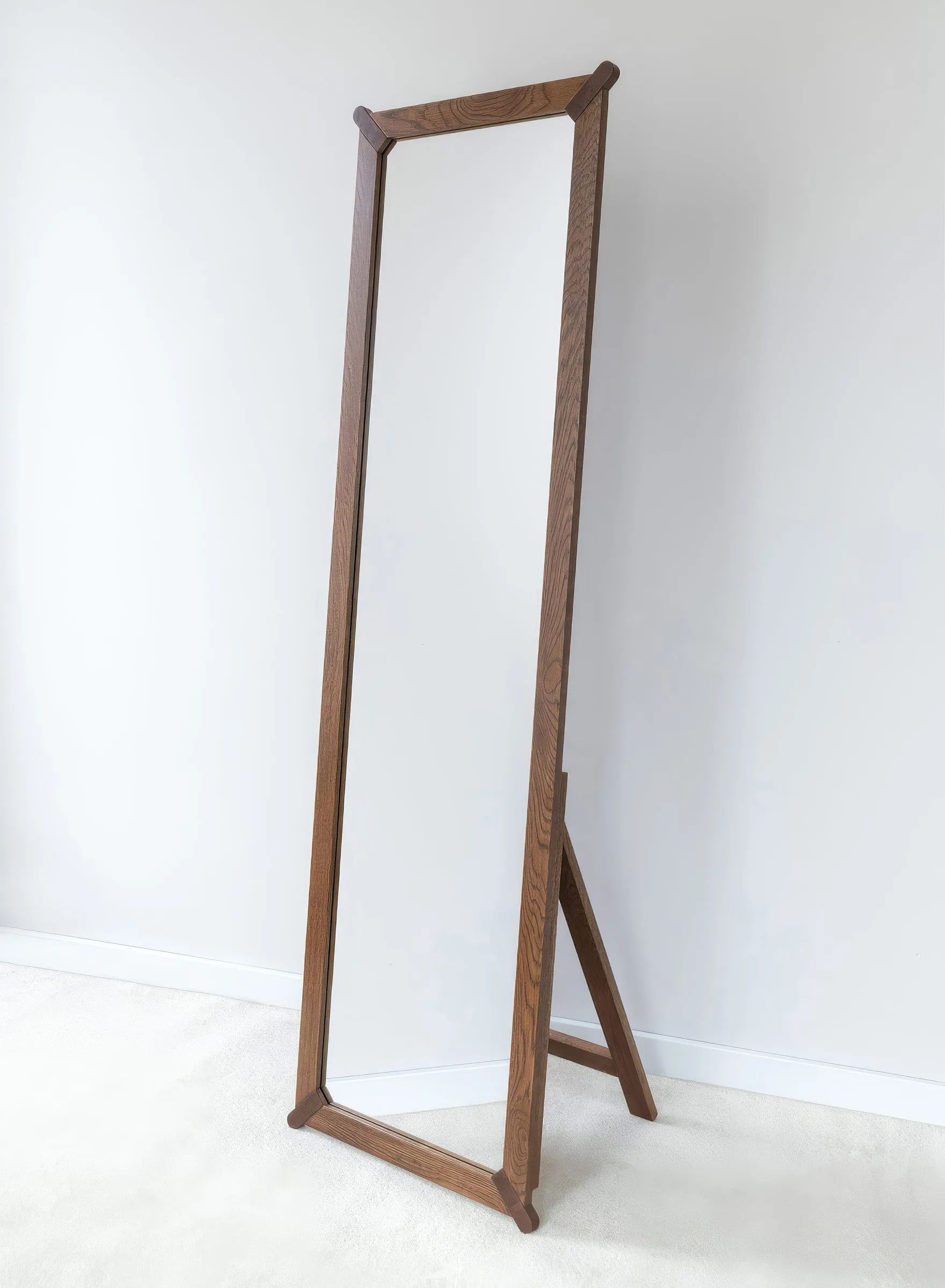 Standspiegel | Farbe: Tabacco | Eichenholz geölt | Massivholz | 53 x 4 x 179 cm | Seille 03