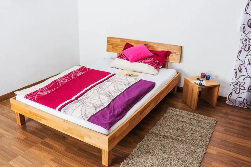 Massivholzbett | 1,4 mal 2 Meter | Kernbuche | Geölt Abbildung