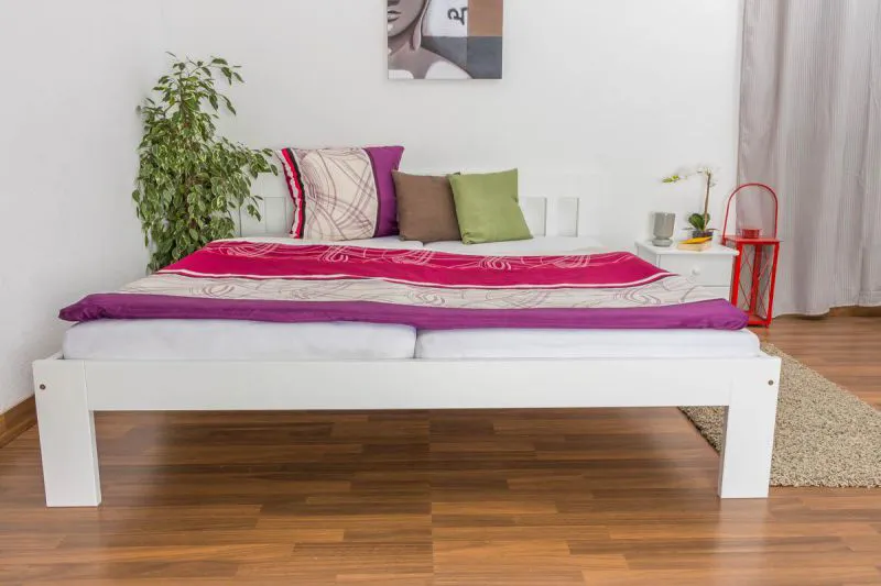 Weißes Kiefer Bett 180 x 200 cm Weiß massiv Abbildung
